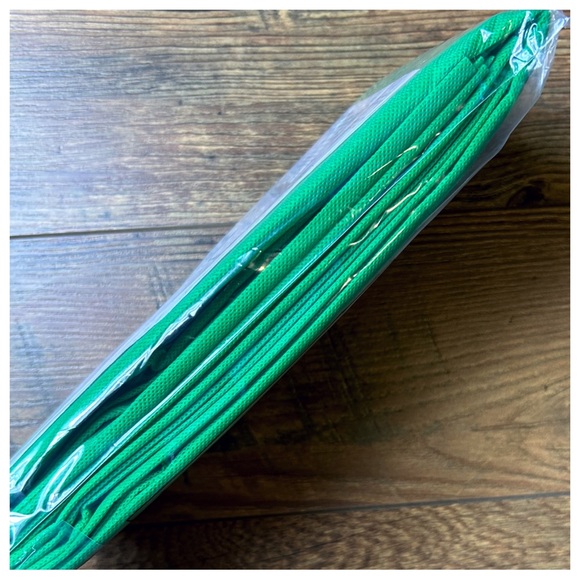 NWT 70x59 Green Screen - Picture 4 of 6